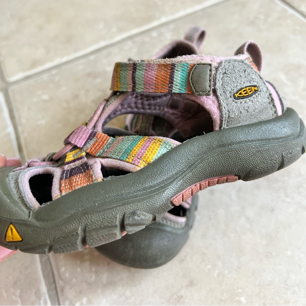 Keen Sandals - Picture 2 of 3